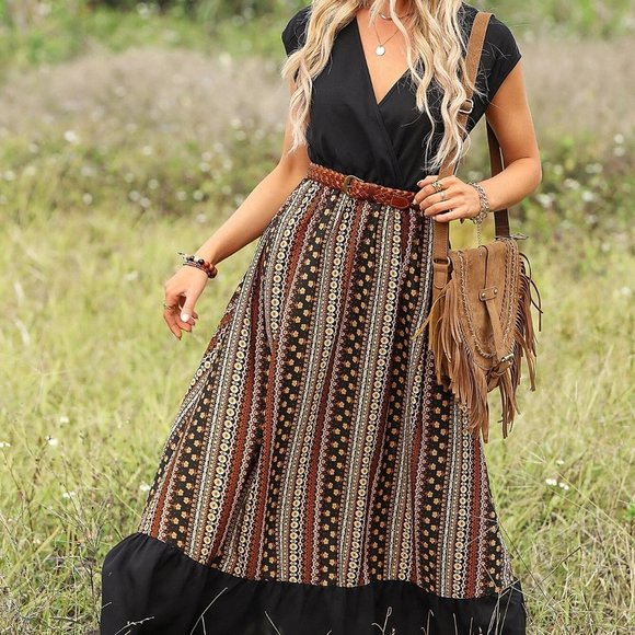 Boho Womens Floral & Geo Print Surplice Neck Ruffle Hem Dress - Picture 5 of 5